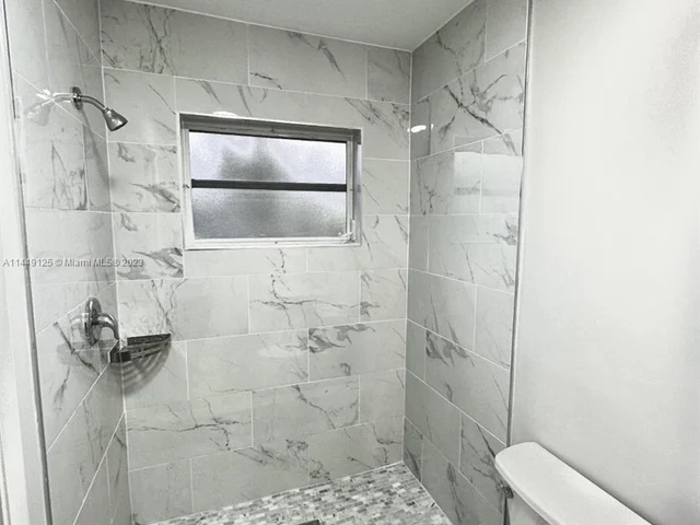 5379 SW 40th Ave # 202, Dania Beach FL 33314