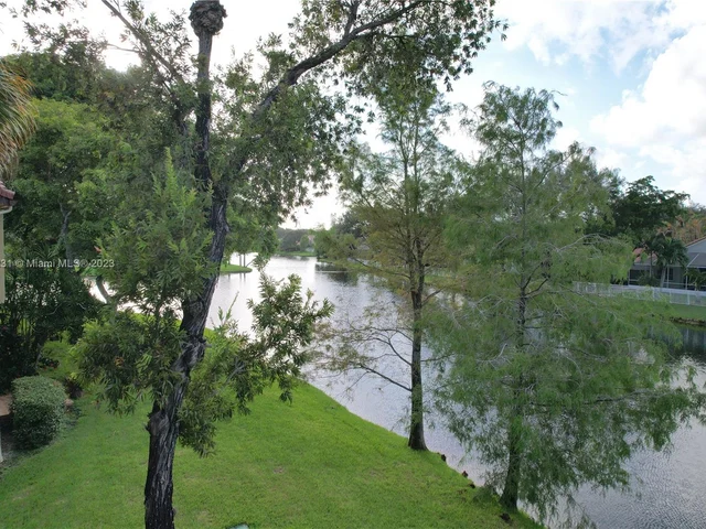 10557 NW 10th Ct # 140, Plantation FL 33322