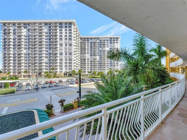 328 N Ocean Blvd # 305, Pompano Beach FL 33062