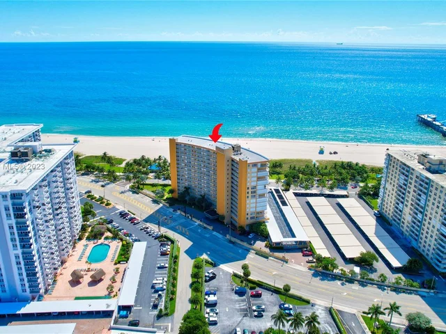 328 N Ocean Blvd # 305, Pompano Beach FL 33062