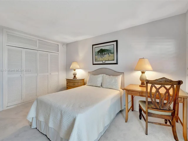 328 N Ocean Blvd # 305, Pompano Beach FL 33062