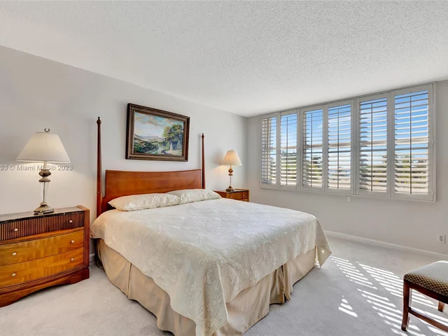 328 N Ocean Blvd # 305, Pompano Beach FL 33062