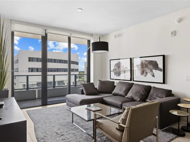 2960 NE 207th St # 904, Aventura FL 33180