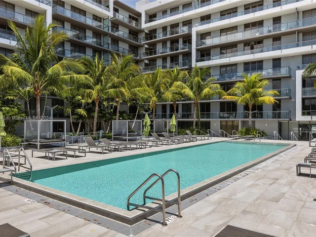 2960 NE 207th St # 904, Aventura FL 33180