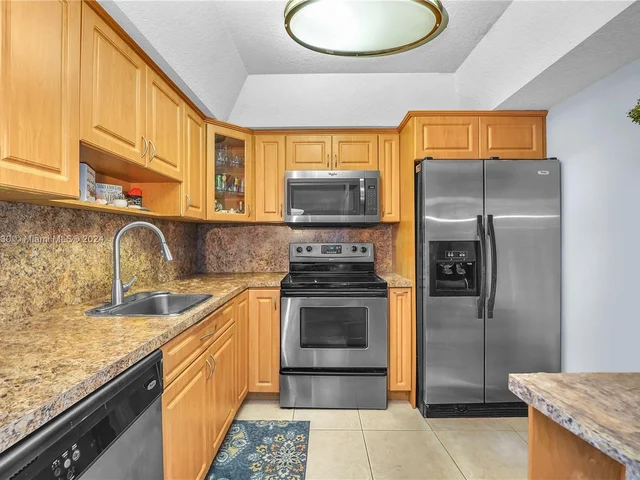 3581 SW 117th Ave # 308, Miami FL 33175