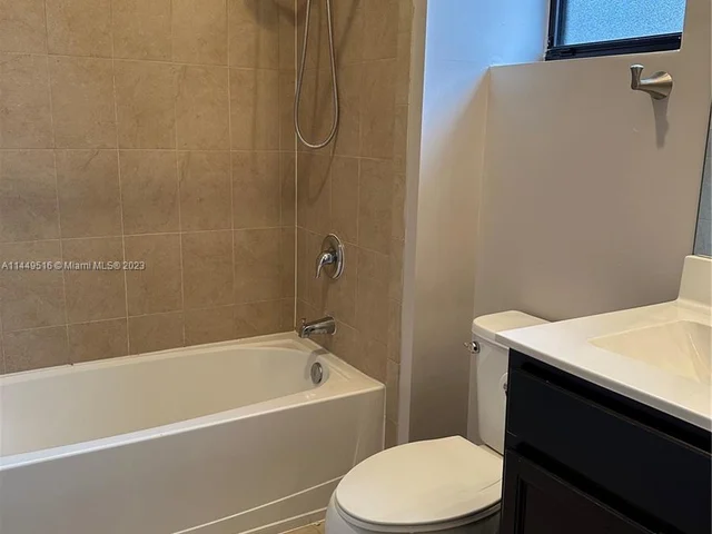 551 SE 35th Ave, Homestead FL 33033