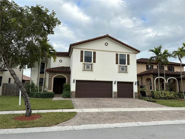 551 SE 35th Ave, Homestead FL 33033