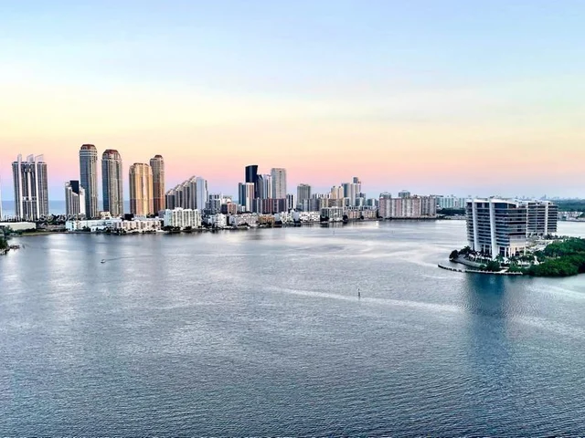 3530 Mystic Pointe Dr # 2510, Aventura FL 33180