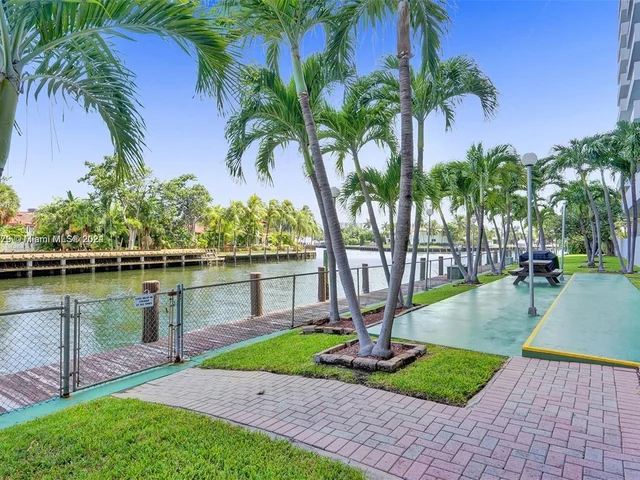 137 Golden Isles Dr # 1110, Hallandale Beach FL 33009