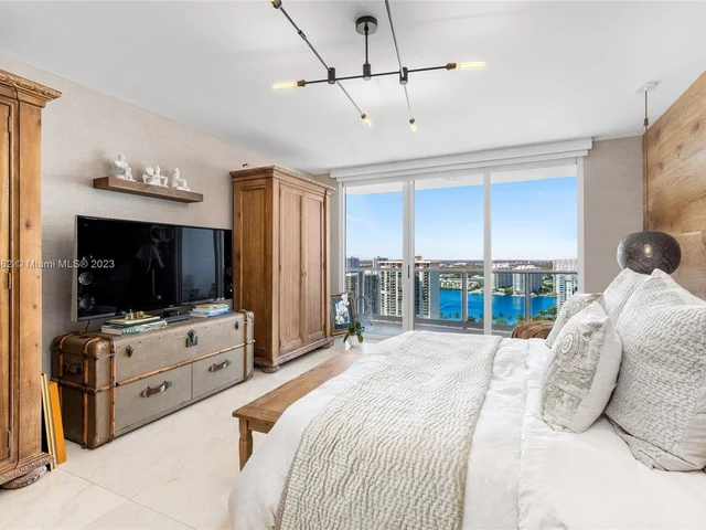 3301 NE 183rd St # 2707, Aventura FL 33160