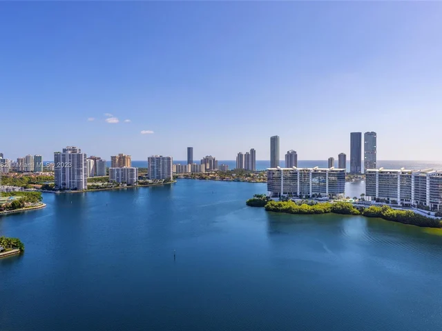 3301 NE 183rd St # 2707, Aventura FL 33160