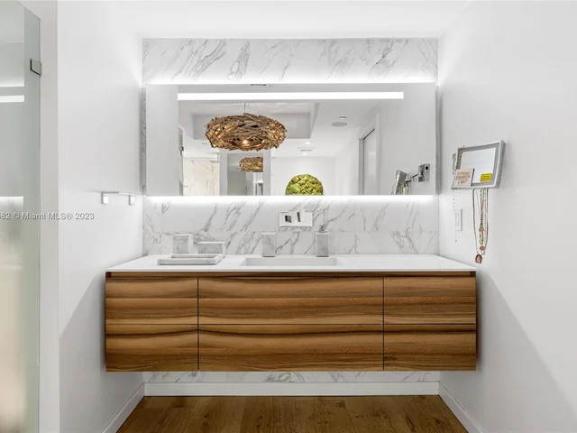 3301 NE 183rd St # 2707, Aventura FL 33160