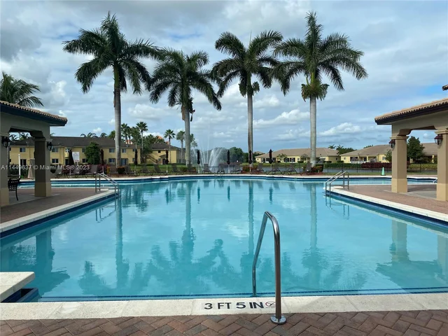 3365 NE 14th Dr # 16, Homestead FL 33033