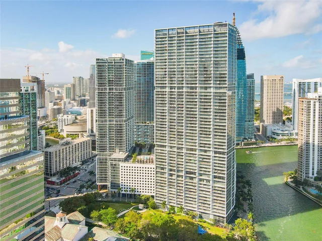 495 Brickell Ave # 1701, Miami FL 33131
