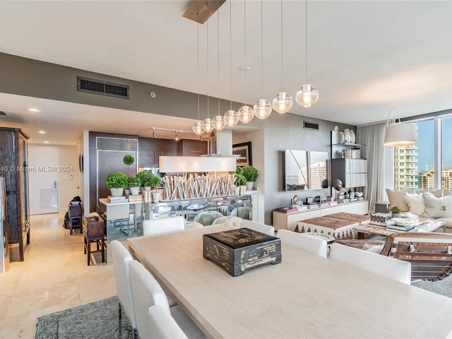 495 Brickell Ave # 1701, Miami FL 33131