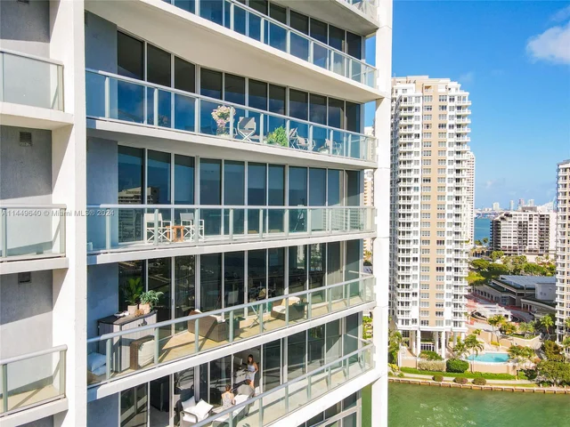 495 Brickell Ave # 1701, Miami FL 33131