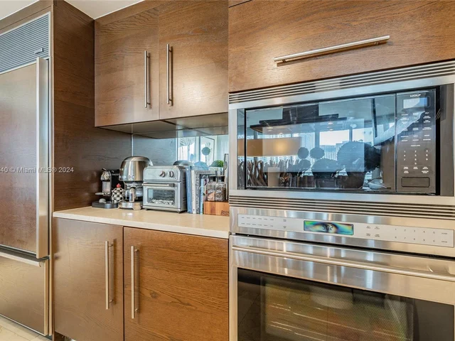 495 Brickell Ave # 1701, Miami FL 33131