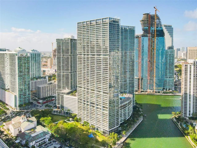 495 Brickell Ave # 1701, Miami FL 33131