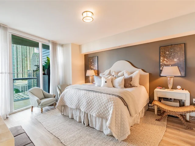 495 Brickell Ave # 1701, Miami FL 33131