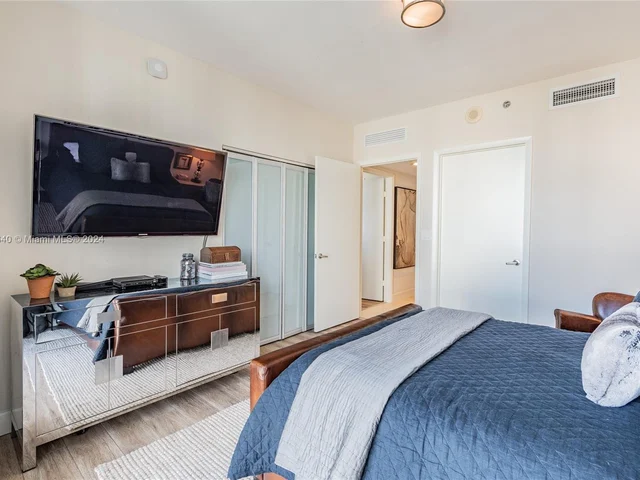 495 Brickell Ave # 1701, Miami FL 33131