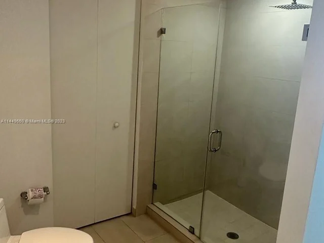 4111 S Ocean Dr, Hollywood FL 33019