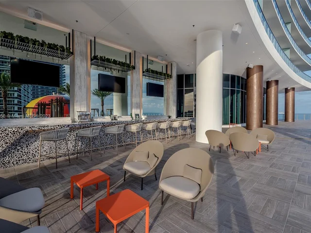 4111 S Ocean Dr, Hollywood FL 33019