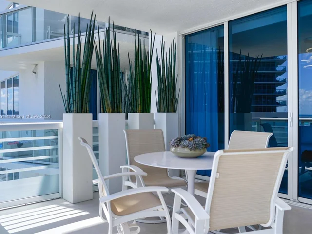 3801 Collins Ave # 903, Miami Beach FL 33140