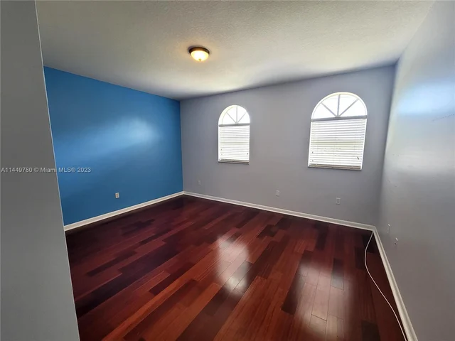 12195 SW 80th St, Miami FL 33183