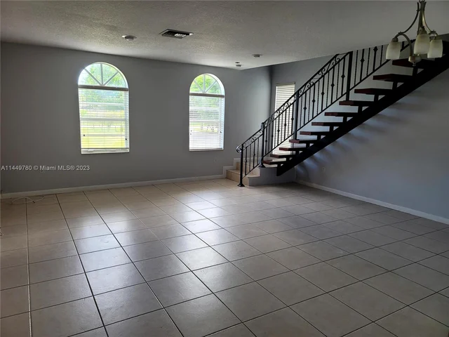 12195 SW 80th St, Miami FL 33183
