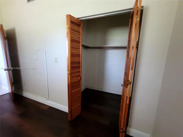 12195 SW 80th St, Miami FL 33183