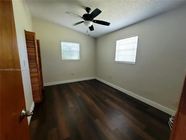 12195 SW 80th St, Miami FL 33183