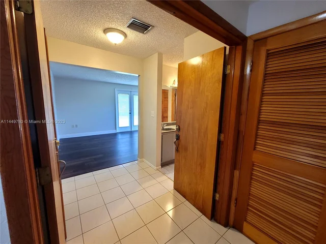 12195 SW 80th St, Miami FL 33183