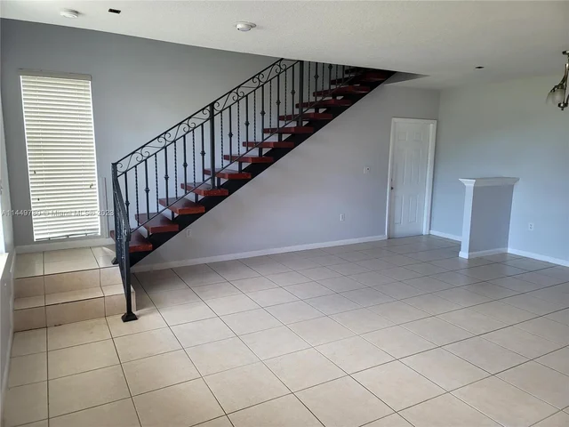 12195 SW 80th St, Miami FL 33183