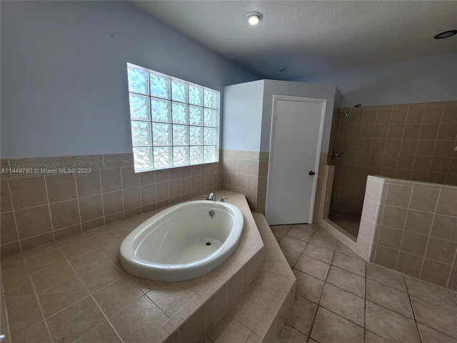 12195 SW 80th St, Miami FL 33183