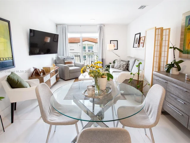 10950 NW 82nd St # 416, Doral FL 33178