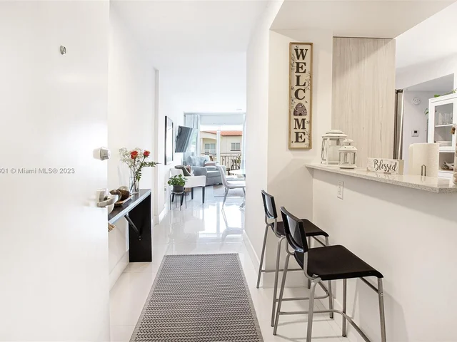 10950 NW 82nd St # 416, Doral FL 33178