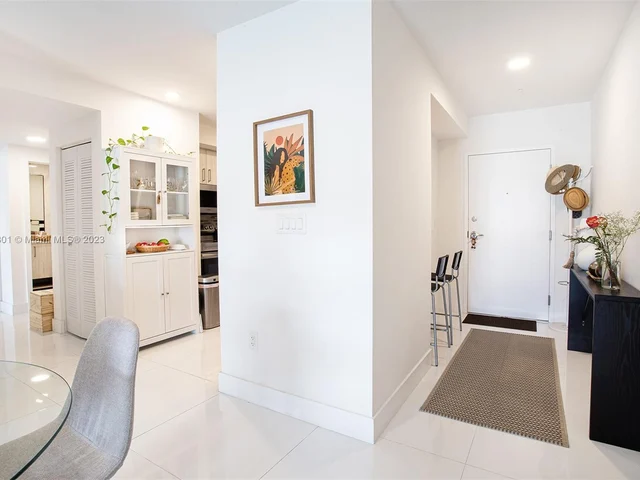 10950 NW 82nd St # 416, Doral FL 33178