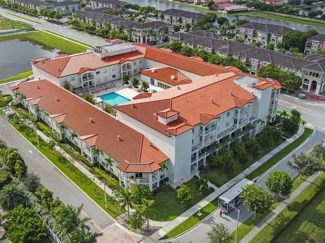 10950 NW 82nd St # 416, Doral FL 33178