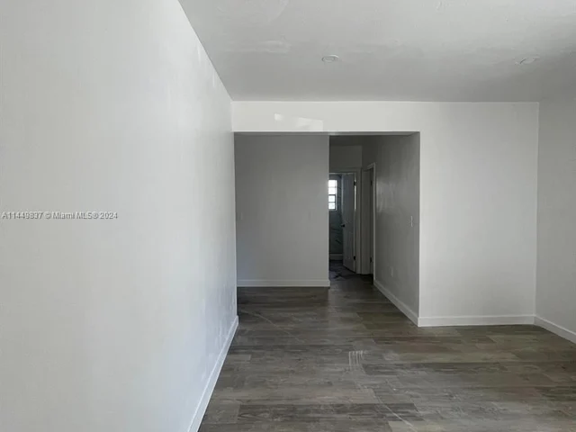 7600 Dickens Ave # 3, Miami Beach FL 33141