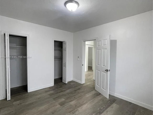 7600 Dickens Ave # 3, Miami Beach FL 33141