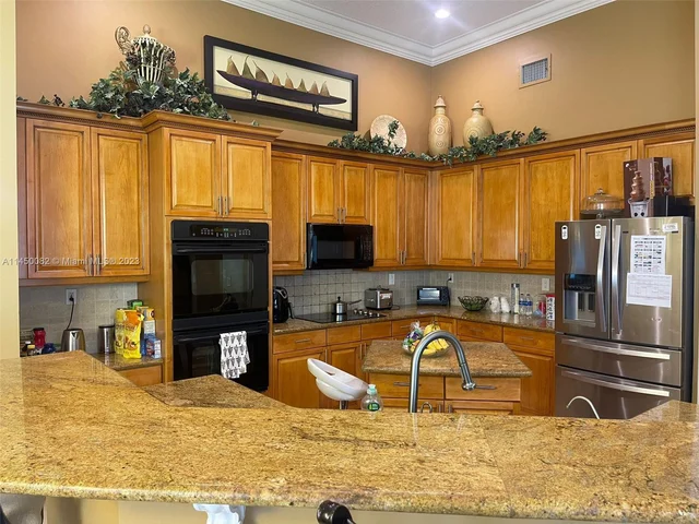 6239 NW 53rd Cir, Coral Springs FL 33067