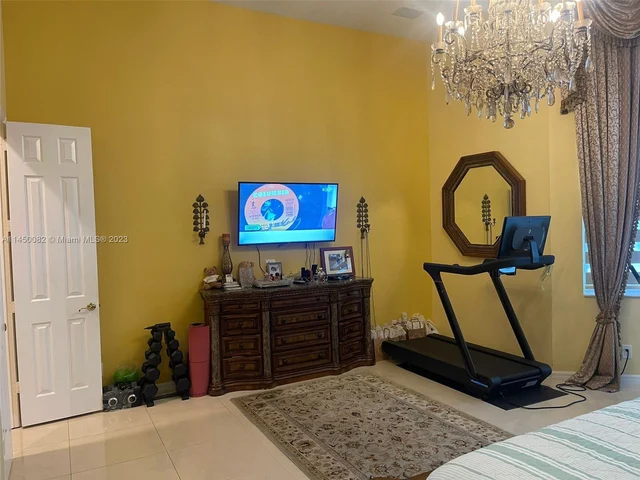 6239 NW 53rd Cir, Coral Springs FL 33067