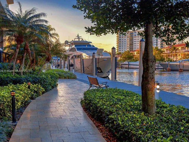 19707 Turnberry Way # 21E, Aventura FL 33180