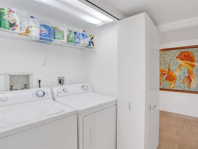 19707 Turnberry Way # 21E, Aventura FL 33180