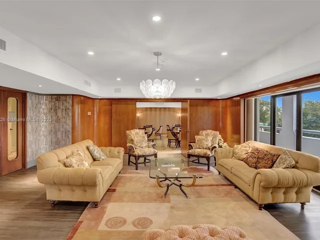 19707 Turnberry Way # 21E, Aventura FL 33180