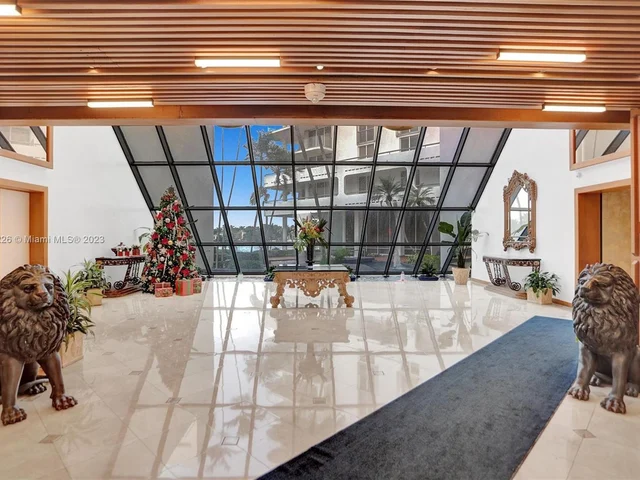 19707 Turnberry Way # 21E, Aventura FL 33180