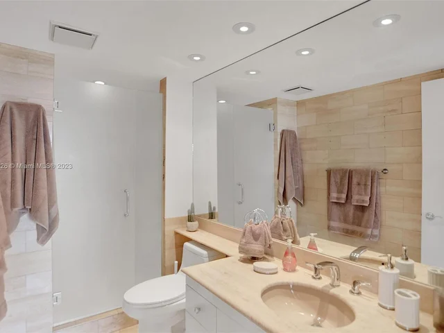 19707 Turnberry Way # 21E, Aventura FL 33180