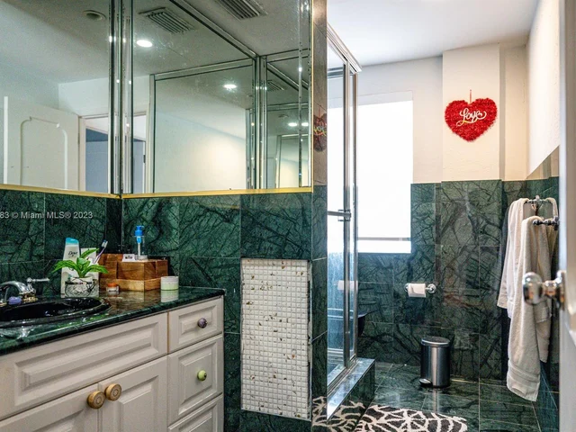 9200 W Bay Harbor Dr # 4B, Bay Harbor Islands FL 33154