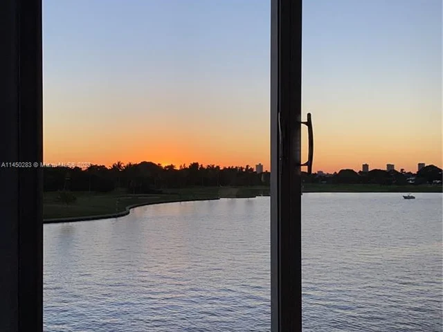 9200 W Bay Harbor Dr # 4B, Bay Harbor Islands FL 33154