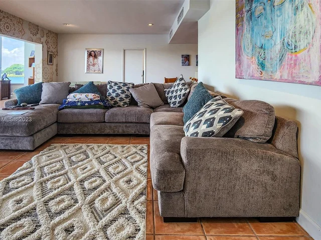 9200 W Bay Harbor Dr # 4B, Bay Harbor Islands FL 33154